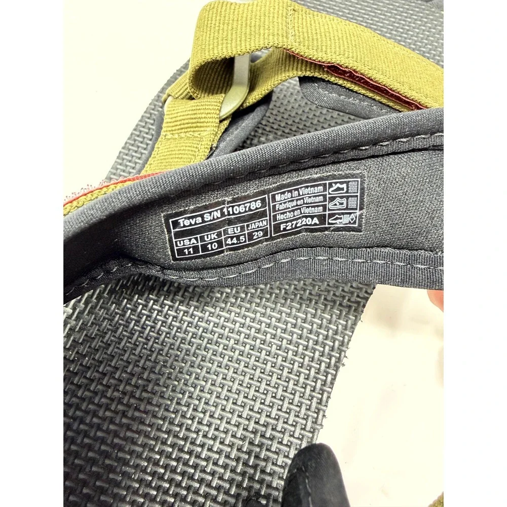 Teva Universal Trail Sandals Mens 11 Dark Olive Green Vibram Hiking 1106786